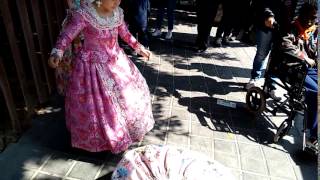 Bailando antes de la mascletà