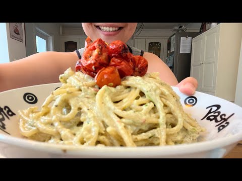 ASMR MUKBANG GARLICKY FETA PASTA TOPPED WITH SEMI SUN-DRIED TOMATOES. BEST PASTA I’VE HAD IN A WHILE
