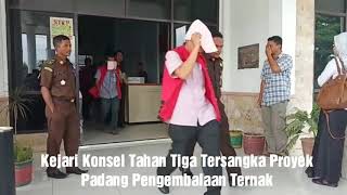 preview picture of video 'Kejari Konsel Tahan Tiga Tersangka Proyek Padang Pengembalaan Ternak'