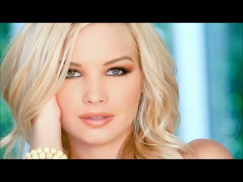 New Italo Disco  Tom Garrow Feat. Moneeka - Hey Tonight