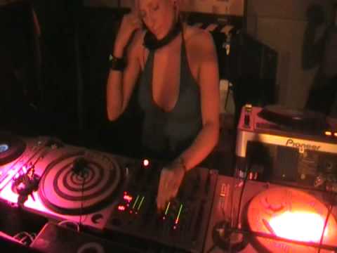 MISS GANESHA @ ELEKTRON (Dirty Prod Tour) 29/11/2008 Part 6