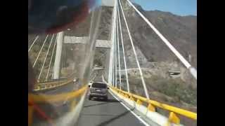 preview picture of video 'Marcianitos. RT 200 Autopista Durango Mazatlan (Baluarte y tuneles).'