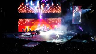 Light Tunnels Macklemore