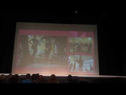 Skrej dzirksteles debesīs. Dejo Līgo.