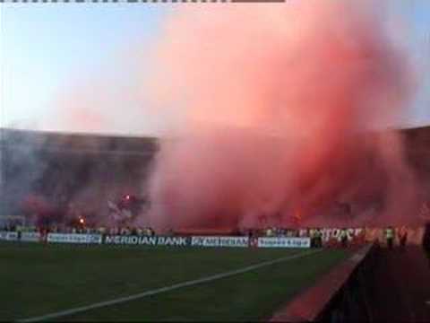 Crvena Zvezda-Partizan 128. derbi 24.2.2007. dimovi