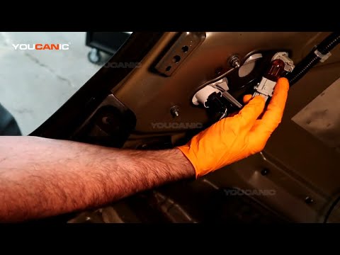 How to Replace a Reverse Light on a 2012-2017 Toyota Camry XV50
