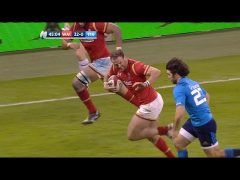 Roberts try after excellent North offload | RBS 6 Nations