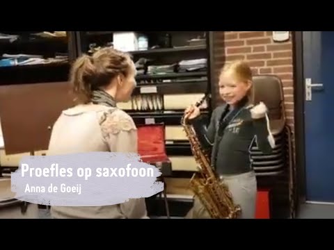 Proefles op saxofoon! (8 jaar!)