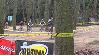 preview picture of video 'Ciclocross - Salida carrera Elite, Sub23 y Master30 en Santa Coloma de Farners 2008'