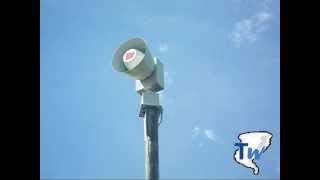 preview picture of video 'Algonquin, IL Federal Signal 2001-130 Tornado Siren Test at Presidential Park (June 4 2013)'