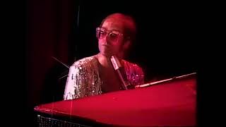 I Saw Her Standing There - Elton John - Live in London 1974