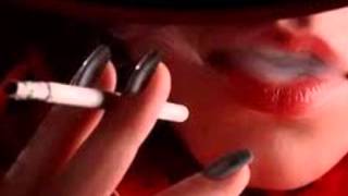 Señorita¿tiene usted fuego?