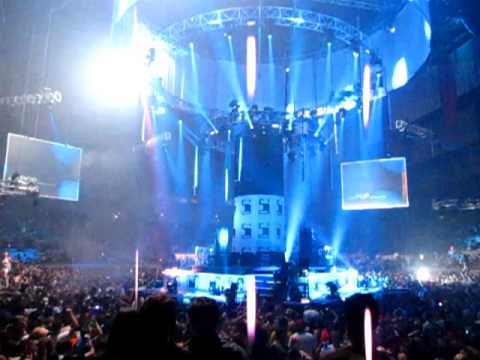 Ferry Corsten playing System F Out of the Blue at etd.POP May 23 2009