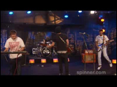 Does It Offend You Yeah "We Are Rockstars" Live @ Spinner