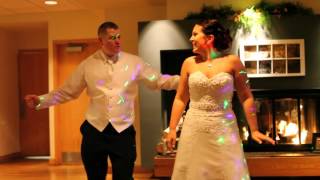 Zack &amp; Jenna Burgess Getting down!! Best Wedding Dance!