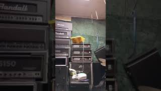 Video thumbnail for Sunn concert lead as bass on peavey 3620 by ShaolinLambKiller
