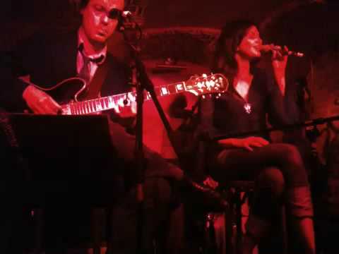 Helena Noguerra - The End Of A Love Affair (Live Cover Bill
