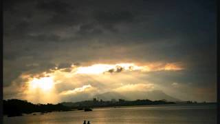 Lange feat. Sarah Ozelle - Clouds Across the Sun