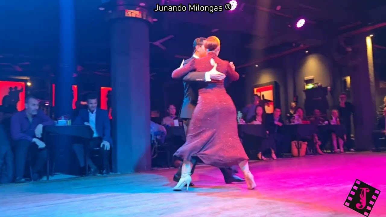 JONNY CARVAJAL & SUYAY QUIROGA || Zorzal (Carlos Di Sarli / Roberto Rufino) [Milonga]