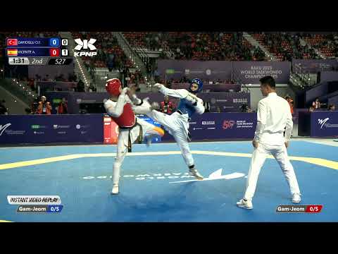 527 Quarter final Men  58kg TUR DAYIOGLU O F  ESP VICENTE A