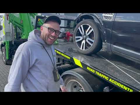 How to LOAD and UNLOAD a NONE ROLLING VEHICLE on a RECOVERY TRUCK UK!