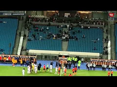 انفعالات دكة بدلاء الزمالك وفاركو في الدقائق الأخيره من المباراة