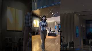 beautiful girl street fashion tiktok #chinesefashion #mejoresstreetfashion #shorts