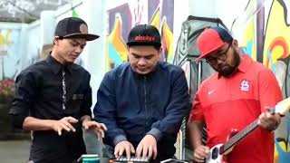 Download lagu ALeehya - ShoLawat Nabi Versi Faded mp3 Download lagu ALeehya - ShoLawat Nabi Versi Faded mp3