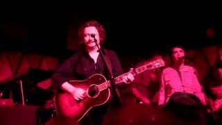 James Maddock &amp; Leslie Mendelson &quot;When you go Quiet&quot;