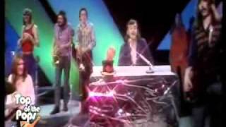 Ashton Gardener & Dyke - Resurrection Shuffle  ( TOTP ) 1976