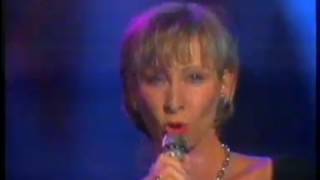 Wer die Sehnsucht  kennt  -  Claudia Jung