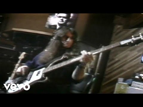 Rush - Tom Sawyer (Official Music Video)