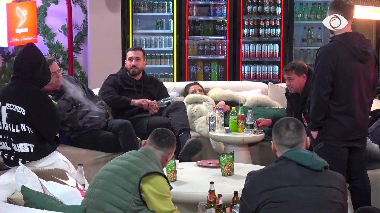 “Rri serioz, por mos i bëni këto gjëra”/ Jozi bisedon me Gjestin pas situatës me Gertin