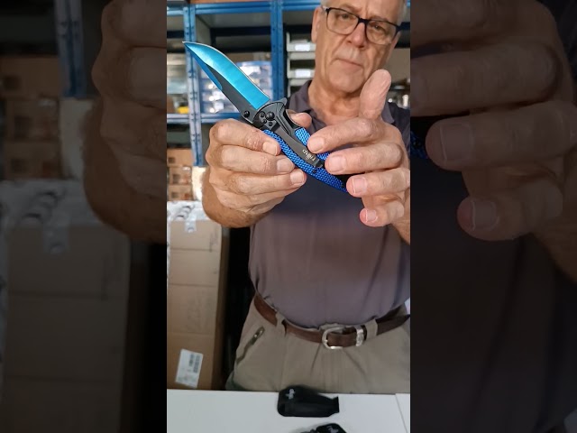 Vídeo relacionado con THIRD Navaja multifunción 10011 con Mango de Aluminio, Hoja de Acero Inoxidable de 6,6 cm y 11 Funciones. Incluye Funda de Nylon.