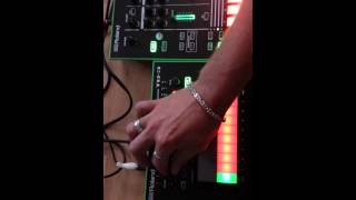 SORGENKINT PLAYS THE NEW ROLAND SYNTHS (tb-3 & tr-8)