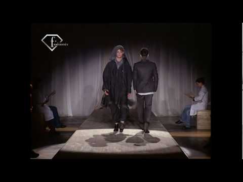 fashiontv | FTV.com - MILAN MAN F/W 2009-10- FRANKIE MORELLO