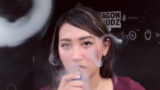 Download lagu Status What Apps Cewe cantik mainin Vape mp3