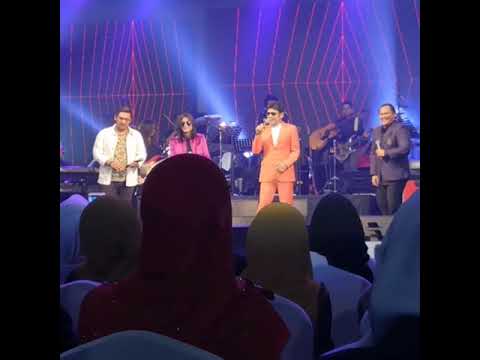 LAGU MEDLEY BY ZAMANI, DATO JAMAL ABDILLAH, AMENG, OSAMA (anak kepada dato jamal)
