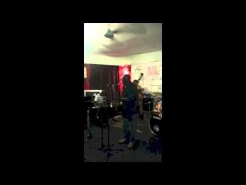 Khaya Mahlangu - Ntyilo Ntyilo