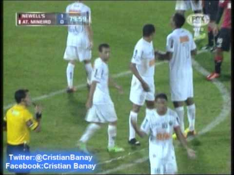 Newell's 2 Atletico Mineiro 0 (Relato Mariano Closs) Copa Libertadores 2013 Los goles (3/7/2013)