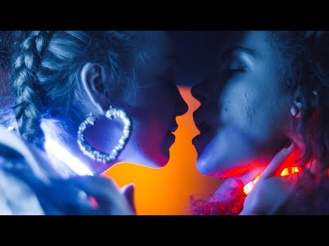 lessless feat. Ania Iwanek - Lines (Official Video)