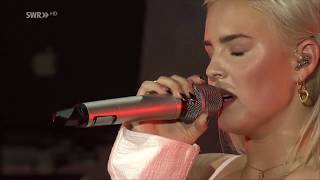Anne Marie Stole LIVE at SWR3 New Pop Festival 2017