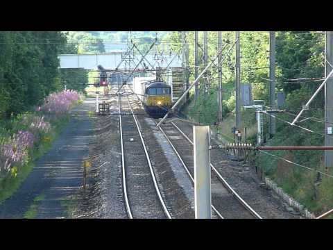 4M74 = 90042 86622 Freightliner.