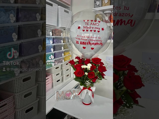 Vídeo relacionado con Rosa Roja Positiva | Regalo Original para Mujer & Pareja | Dia de la Madre Cumpleanos Mama Novia Amiga Companera|Sorpresa Romantica Emocional para Ella | Flor Eterna Decorativa | Decoracion Hogar Cute