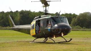 preview picture of video 'Bell UH-1D Landung'