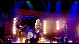 Hole - Samantha Live 2010 (Friday Night With Jonathan Ross)