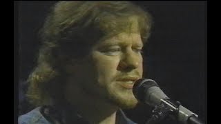 Trains Make Me Lonesome - Paul Overstreet (George Strait, Marty Haggard) - Live