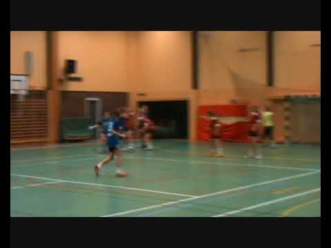 20091108 Lagunda-Skånela. Julia Eneroth gör mål