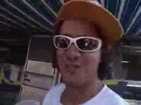 Extreme Lounge Vans Warped Tour 2002