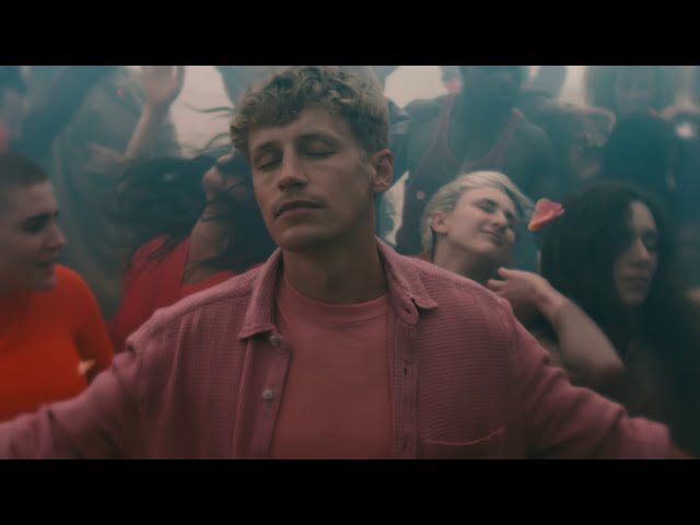 Video zu 'Hoch' ansehen